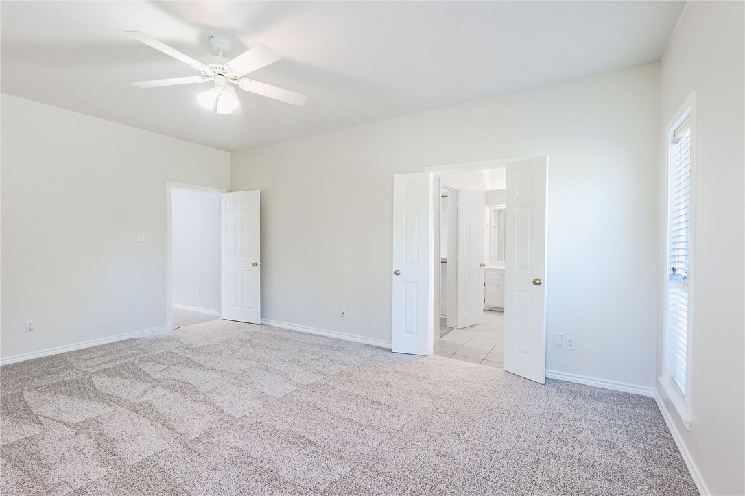 Bryan, Texas, 77808, United States, 3 Bedrooms Bedrooms, ,3 BathroomsBathrooms,Residential,For Sale,1989351