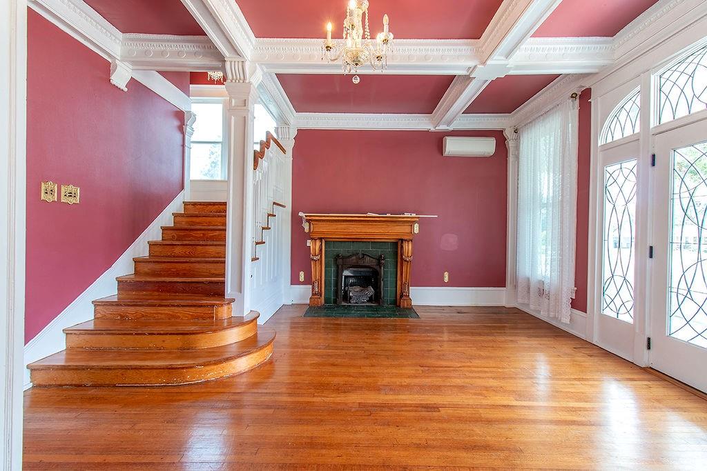 Waco, Texas, 76707, United States, 3 Bedrooms Bedrooms, ,4 BathroomsBathrooms,Residential,For Sale,1897293