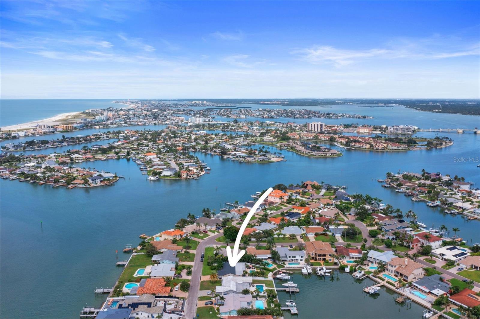 St. Petersburg, Florida, 33707, United States, 3 Bedrooms Bedrooms, ,2 BathroomsBathrooms,Residential,For Sale,1978831