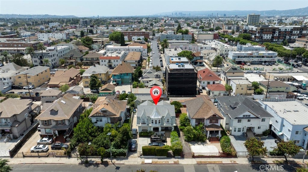 Los Angeles, California, 90006, United States, 5 Bedrooms Bedrooms, ,2 BathroomsBathrooms,Residential,For Sale,1940341