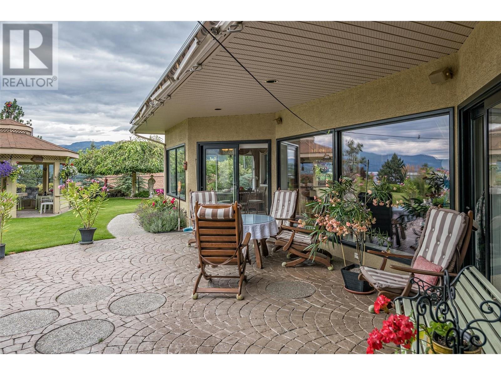 VERNON, British Columbia, V1H 1E8, CA, 3 Bedrooms Bedrooms, ,2 BathroomsBathrooms,Residential,For Sale,1948315