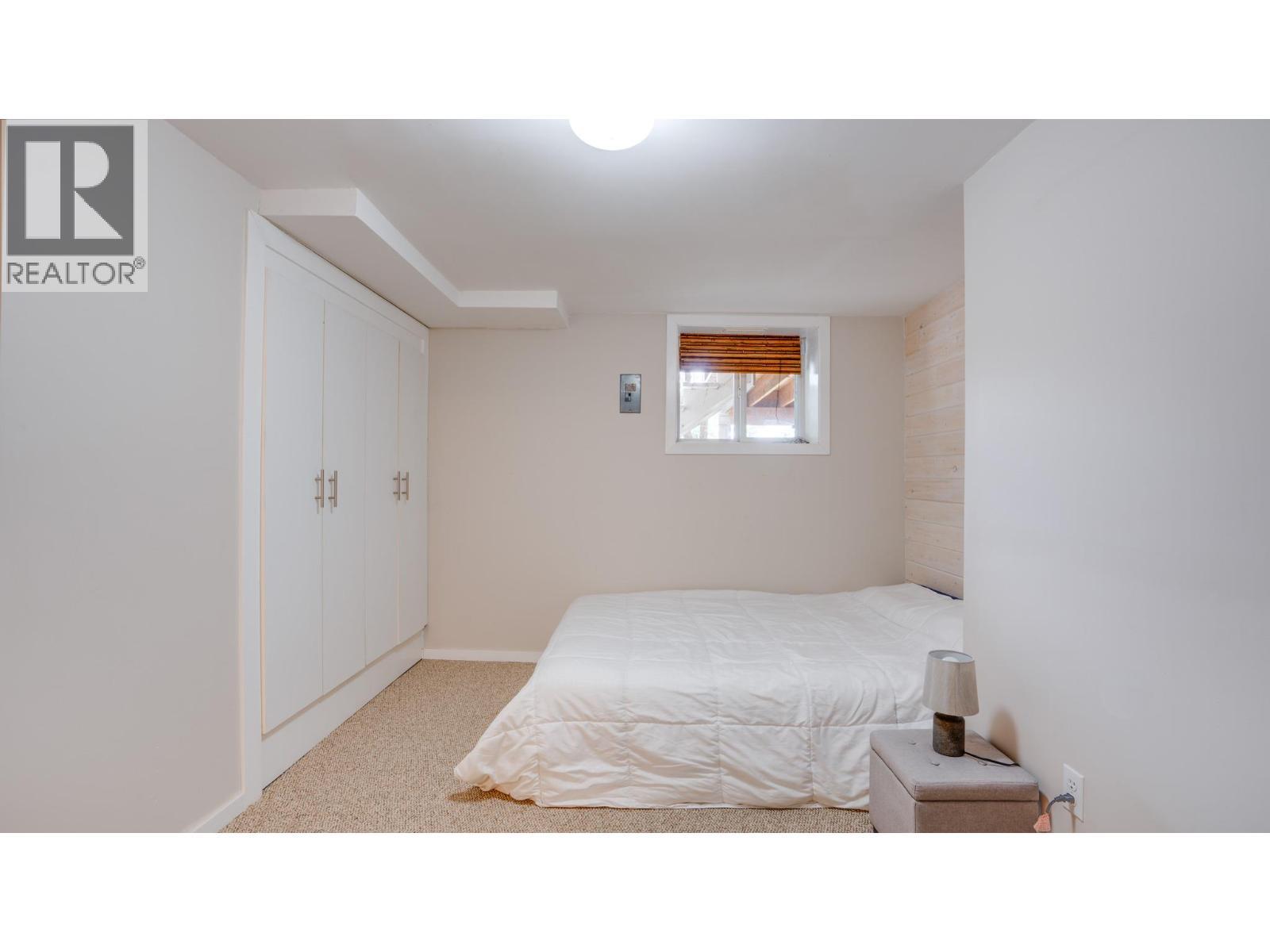 VERNON, British Columbia, V1T 1J7, CA, 5 Bedrooms Bedrooms, ,2 BathroomsBathrooms,Residential,For Sale,1917504