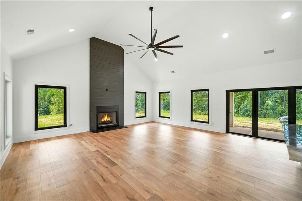 Talking Rock, Georgia, 30175, United States, 3 Bedrooms Bedrooms, ,3 BathroomsBathrooms,Residential,For Sale,1973806