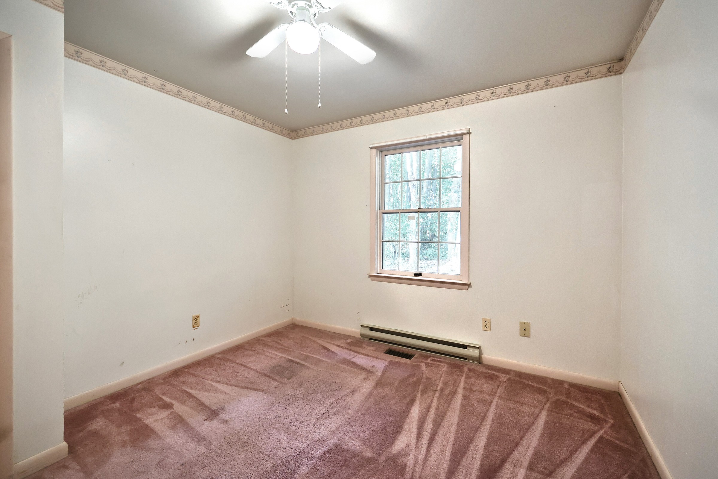 Felton, Pennsylvania, 17322, United States, 4 Bedrooms Bedrooms, ,2 BathroomsBathrooms,Residential,For Sale,1977692