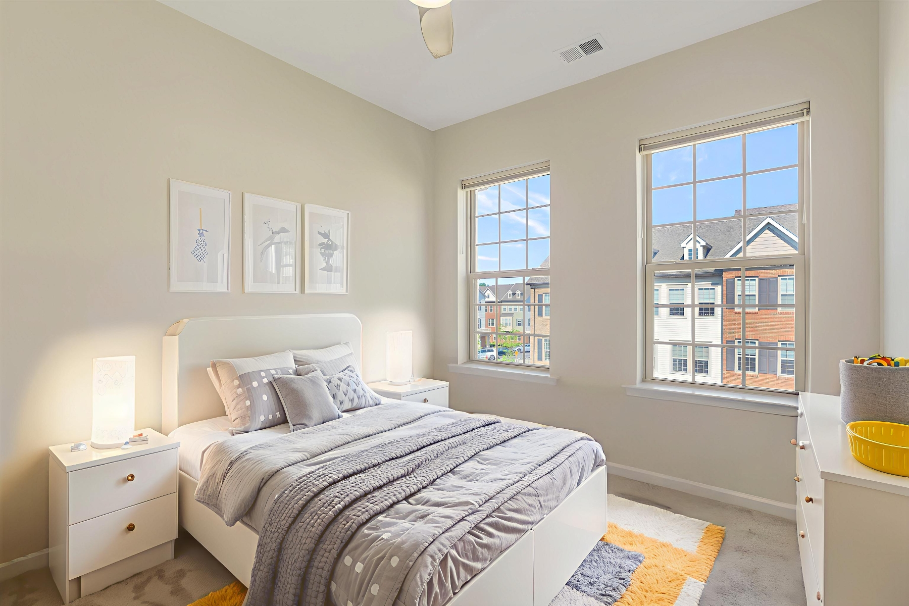  ?Livingston Squire? Townhome Features Flexible Floor Plan - 物件實景