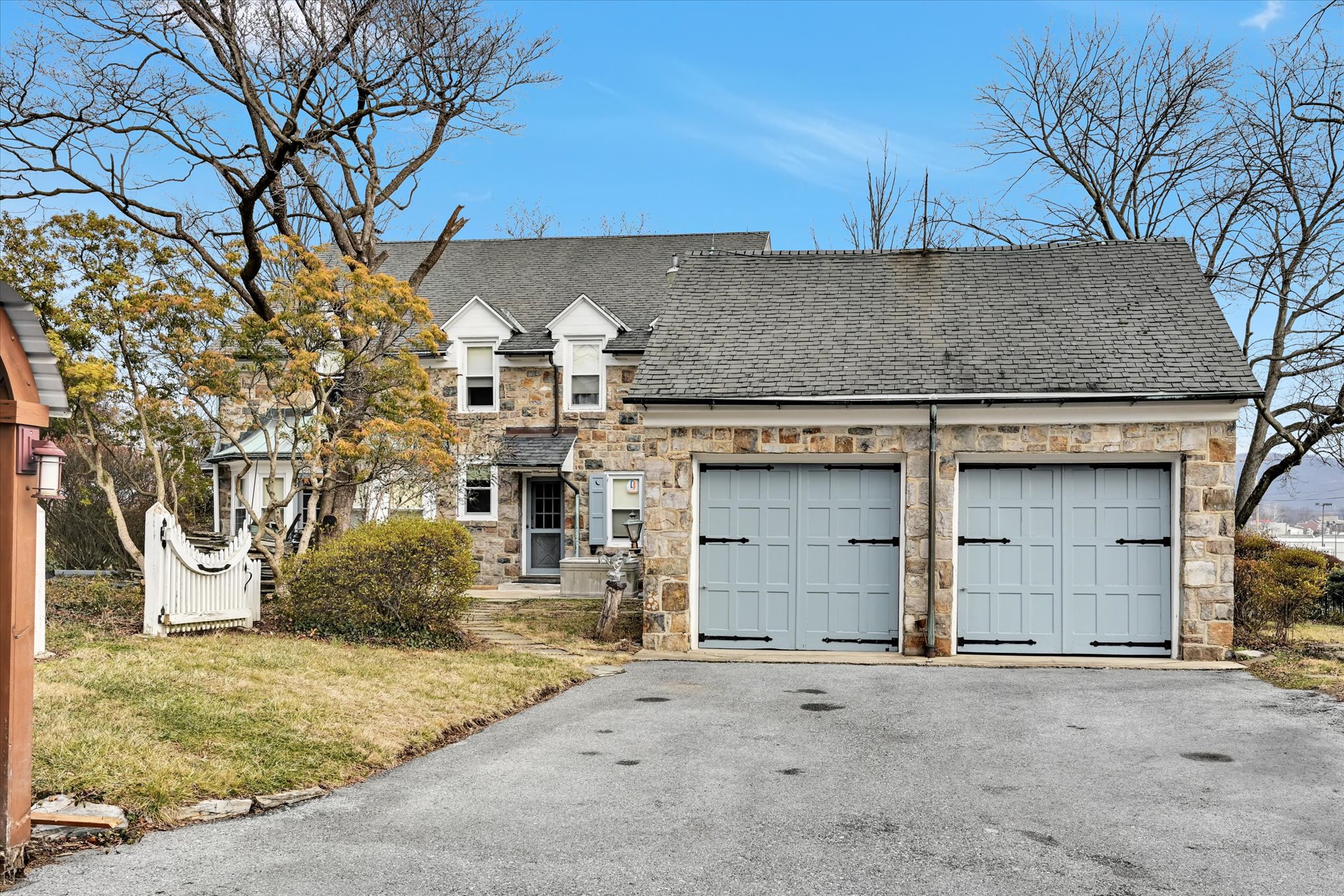 Reading, Pennsylvania, 19607, United States, 6 Bedrooms Bedrooms, ,3 BathroomsBathrooms,Residential,For Sale,2008158