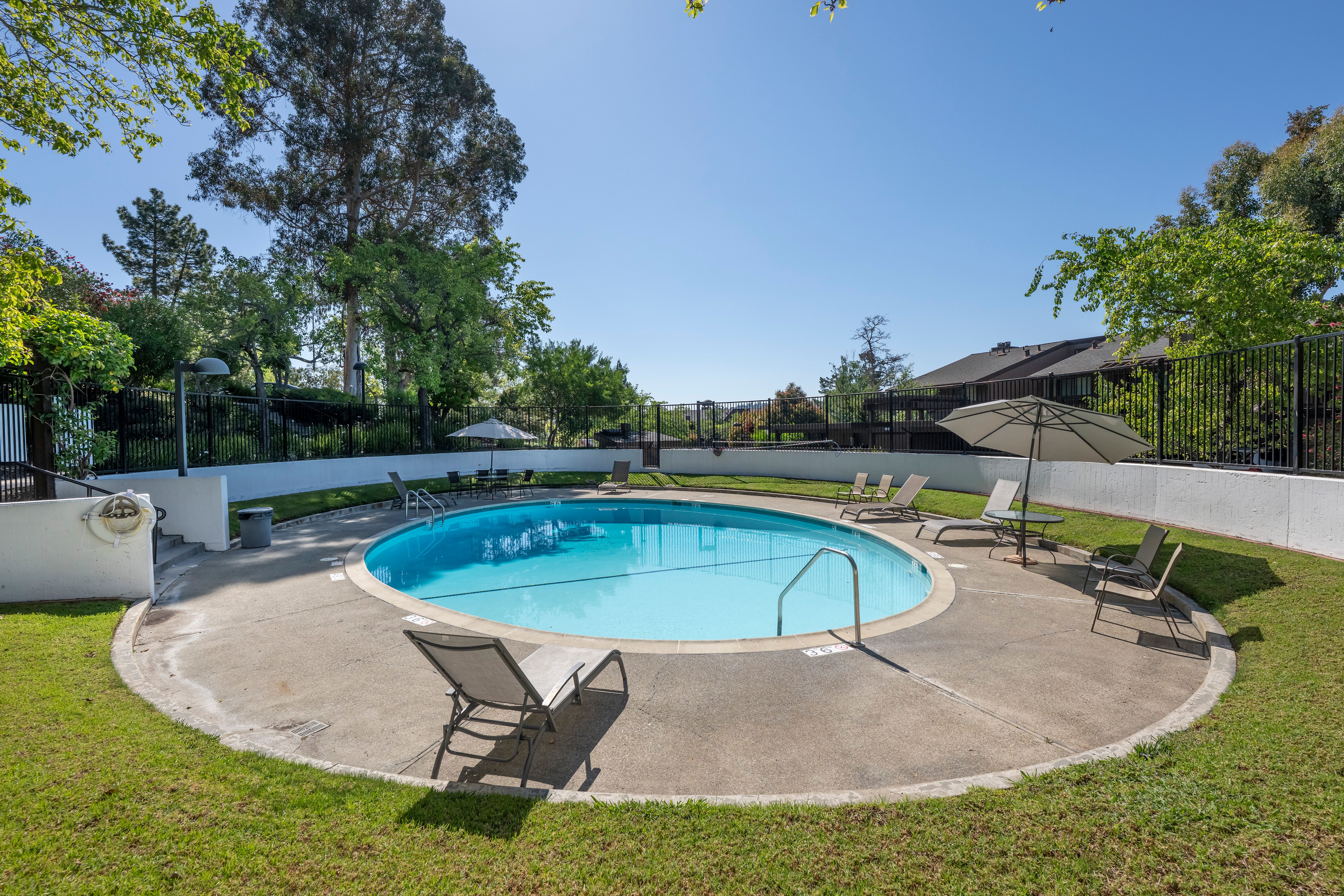  3323 La Mesa Drive #2, San Carlos, CA 94070 - 物件實景