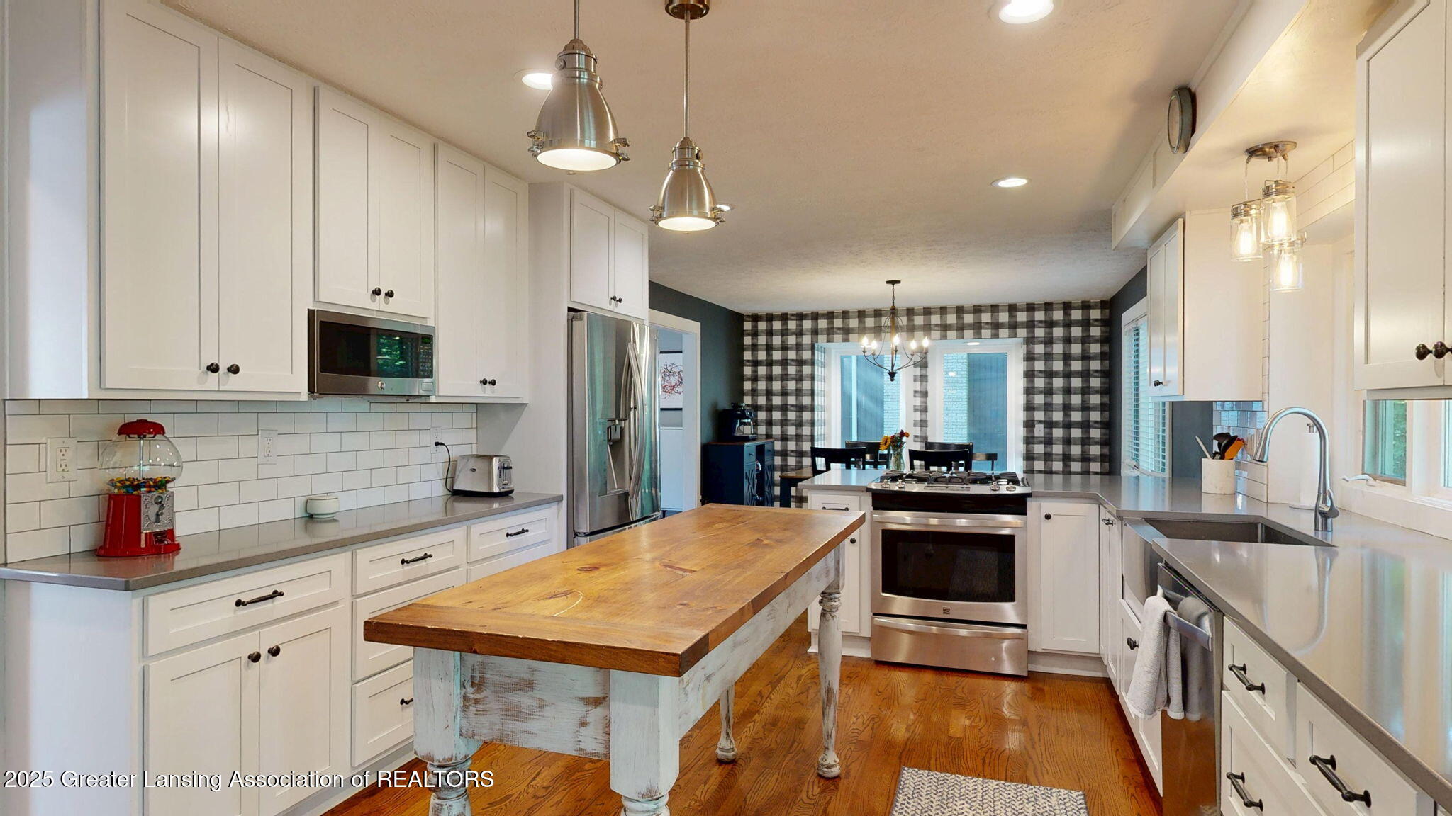 Okemos, Michigan, 48864, United States, 5 Bedrooms Bedrooms, ,4 BathroomsBathrooms,Residential,For Sale,1975829