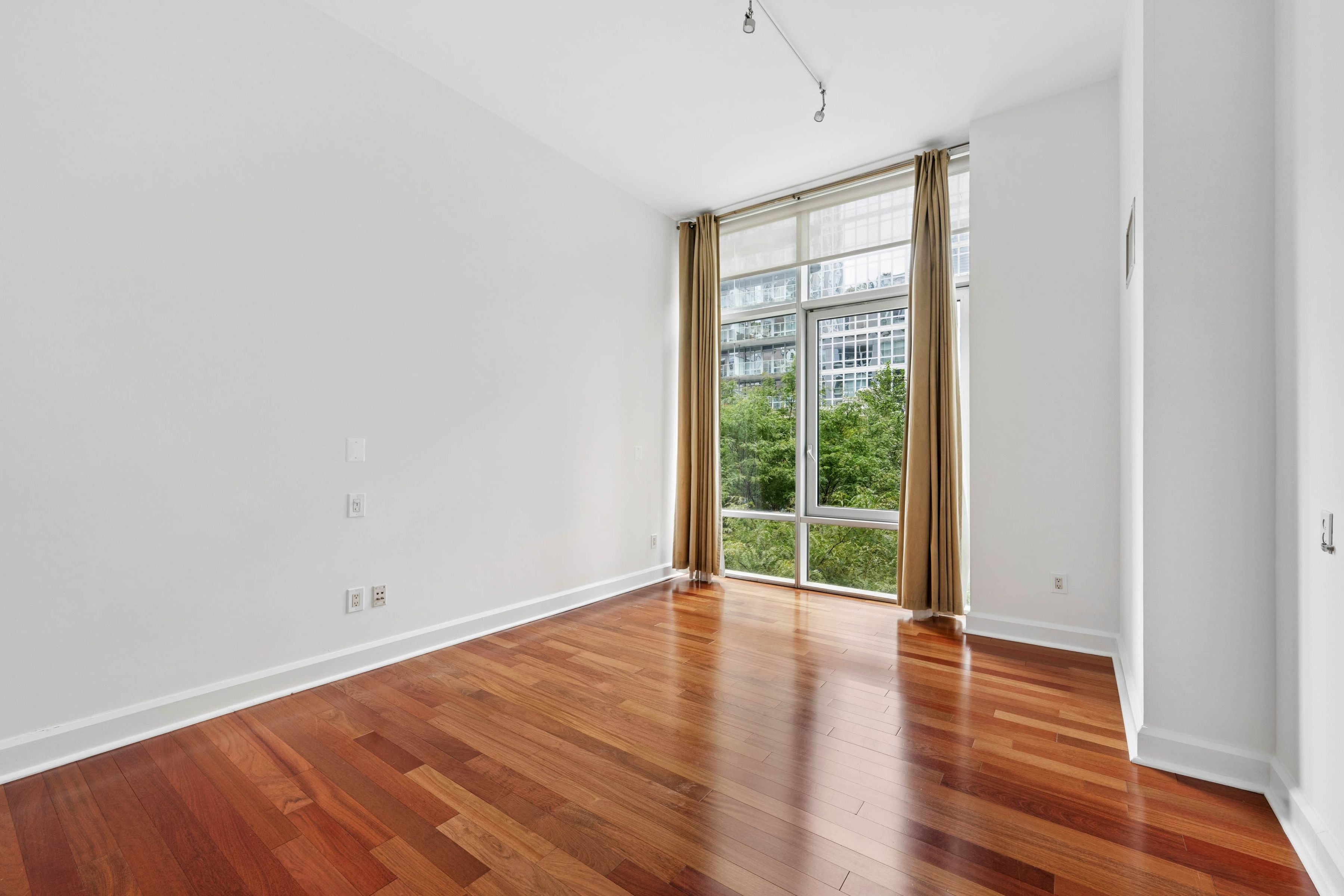  243 West 60th Street - 物件實景