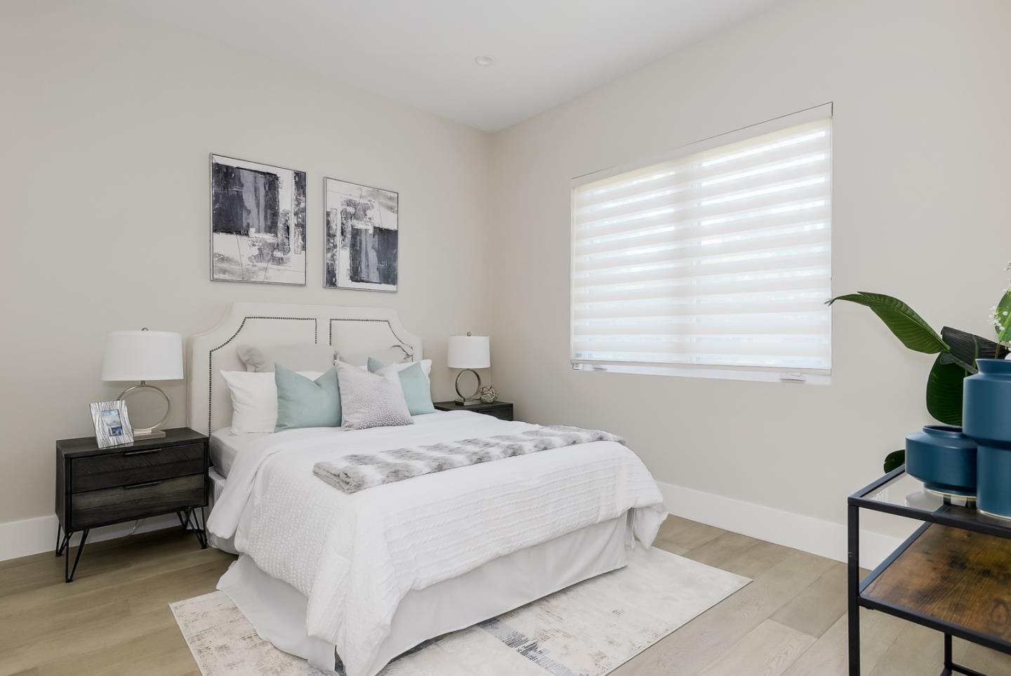 Menlo Park, California, 94025, United States, 5 Bedrooms Bedrooms, ,6 BathroomsBathrooms,Residential,For Sale,1927394