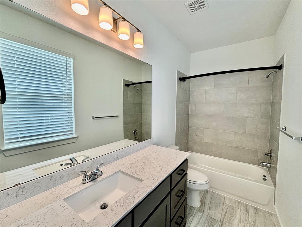 Haslet, Texas, 76052, United States, 5 Bedrooms Bedrooms, ,5 BathroomsBathrooms,Residential,For Sale,1876085