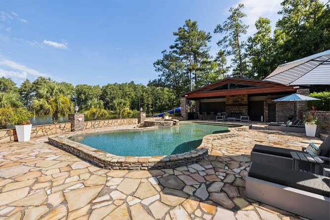 Carrollton, Georgia, 30116, United States, 5 Bedrooms Bedrooms, ,5 BathroomsBathrooms,Residential,For Sale,1803971