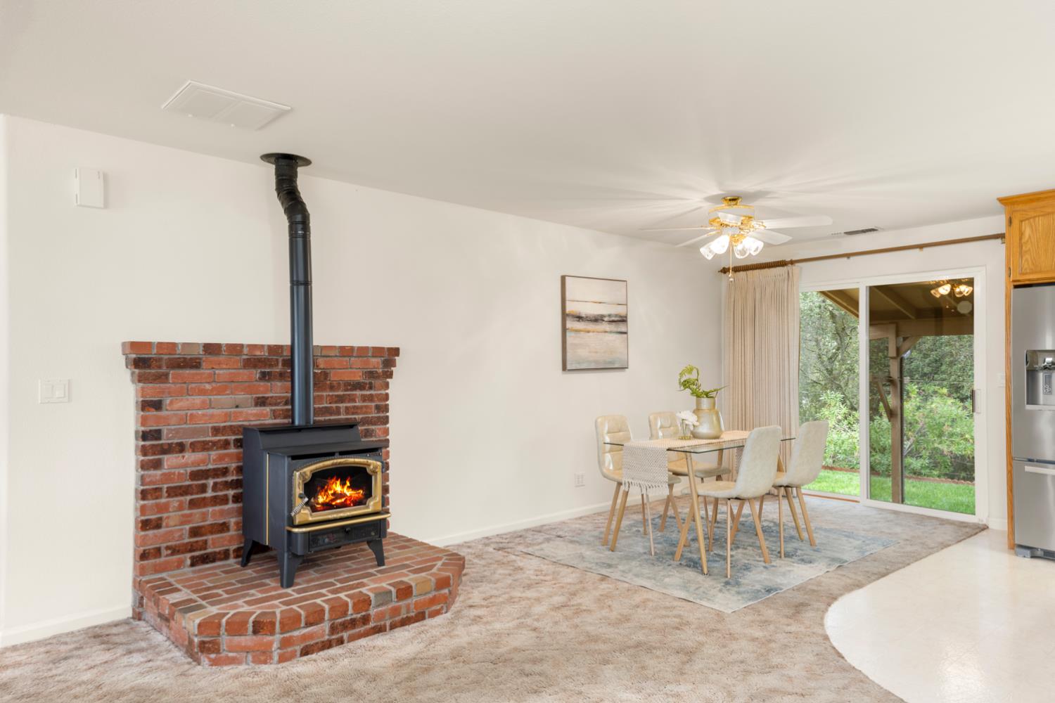 Shingle Springs, California, 95682, United States, 3 Bedrooms Bedrooms, ,3 BathroomsBathrooms,Residential,For Sale,1997420