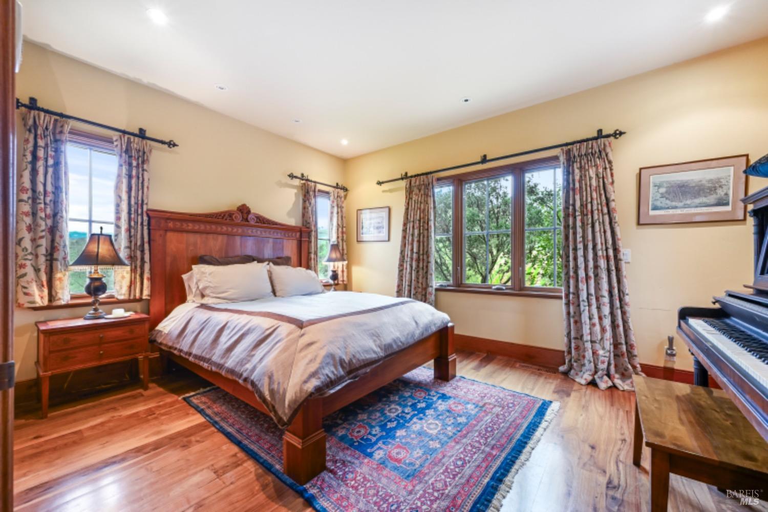 Cloverdale, California, 95425, United States, 5 Bedrooms Bedrooms, ,5 BathroomsBathrooms,Residential,For Sale,1759747