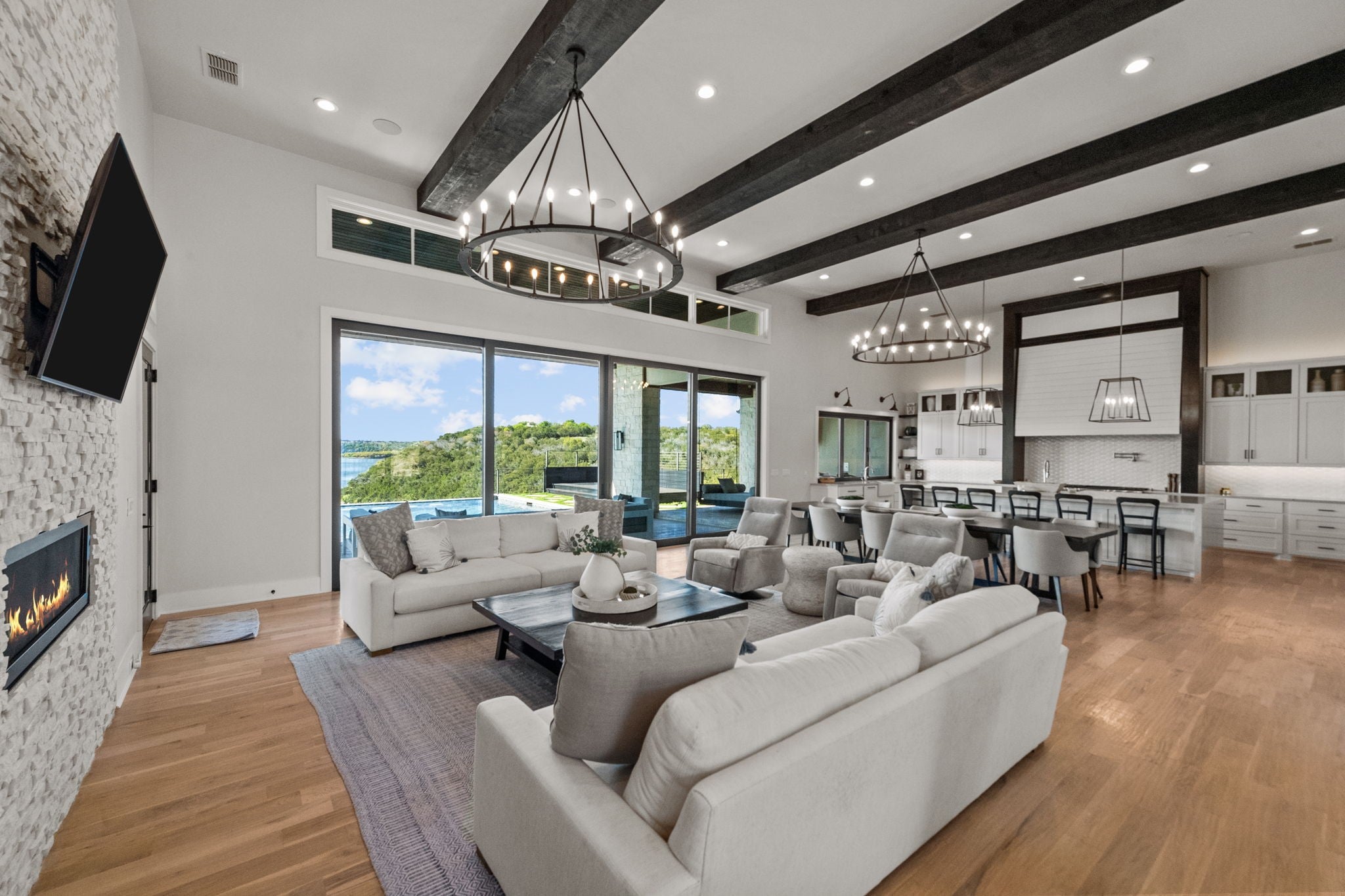 Graford, Texas, 76449, United States, 5 Bedrooms Bedrooms, ,7 BathroomsBathrooms,Residential,For Sale,1987325