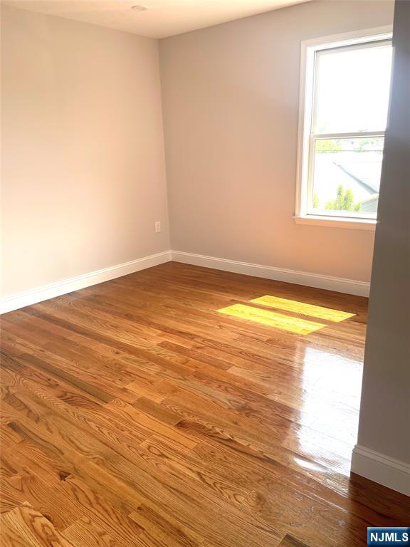 Secaucus, New Jersey, 07094, United States, 3 Bedrooms Bedrooms, ,4 BathroomsBathrooms,Residential,For Sale,1979983