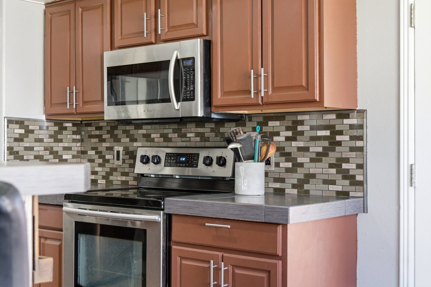  Stunning Home Conveniently Located Near Shopping and Outdoor Activities - 物件實景