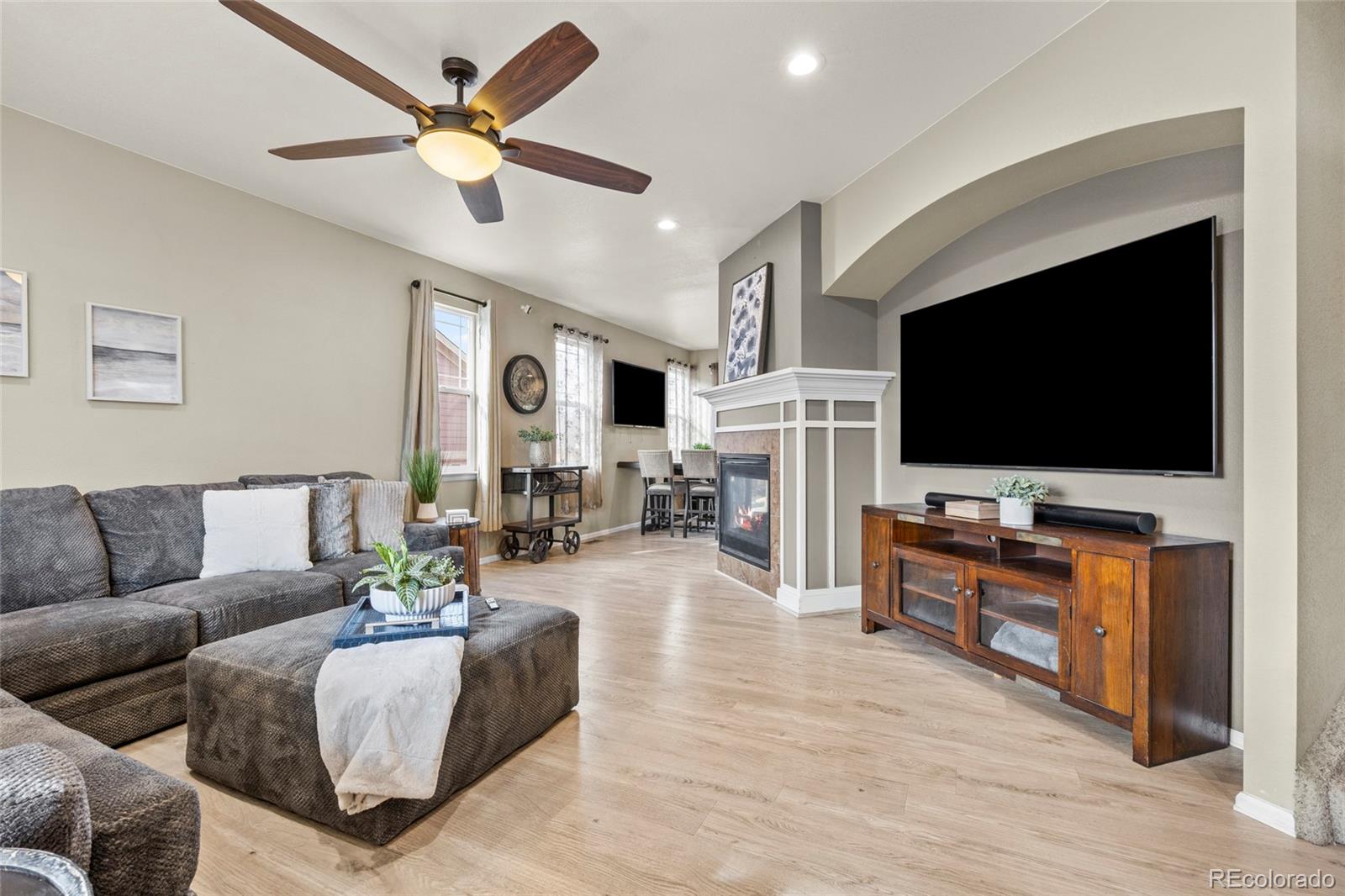 Aurora, Colorado, 80018, United States, 5 Bedrooms Bedrooms, ,3 BathroomsBathrooms,Residential,For Sale,1993047