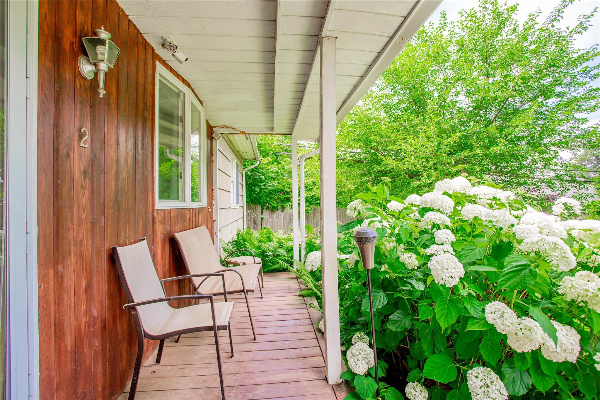 Huntington, New York, 11743, United States, 2 Bedrooms Bedrooms, ,2 BathroomsBathrooms,Residential,For Sale,1847345