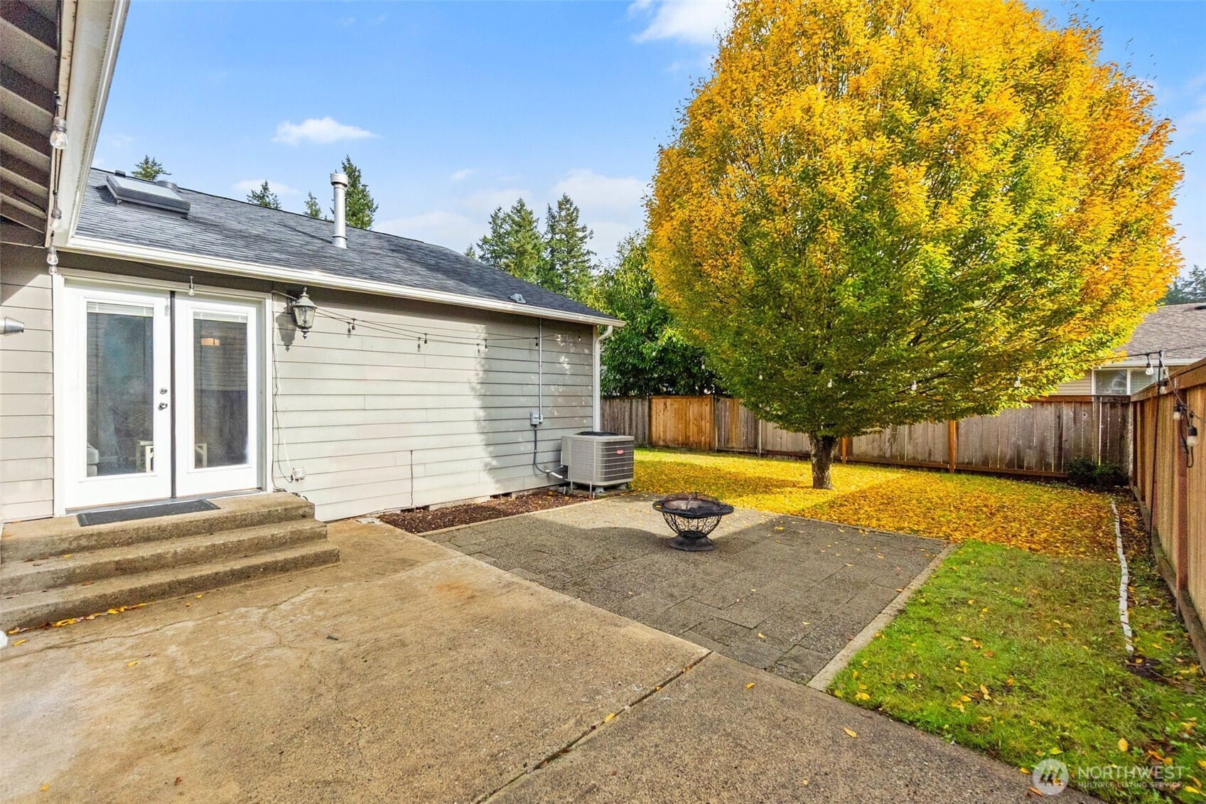 Lacey, Washington, 98513, United States, 4 Bedrooms Bedrooms, ,1 BathroomBathrooms,Residential,For Sale,1989155