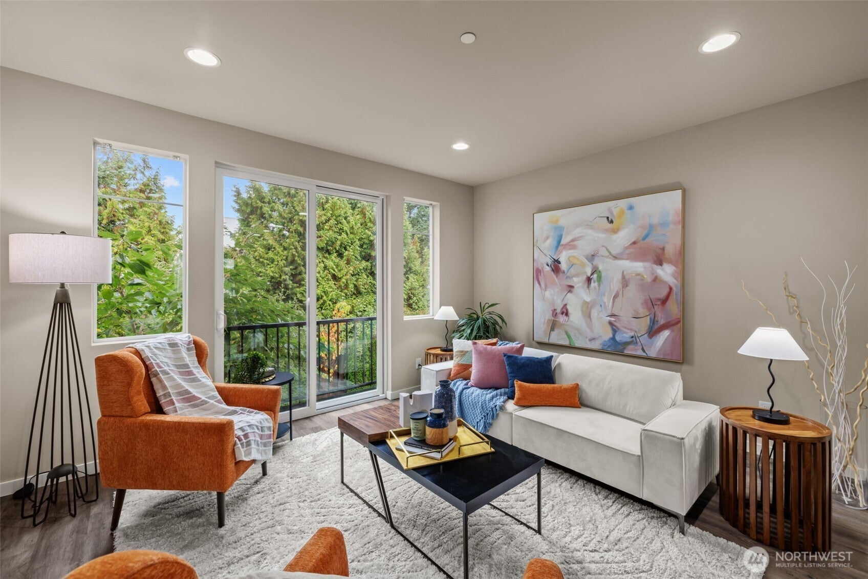 Everett, Washington, 98208, United States, 2 Bedrooms Bedrooms, ,2 BathroomsBathrooms,Residential,For Sale,1978233