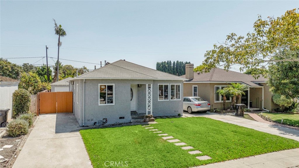 Los Angeles, California, 90066, United States, 3 Bedrooms Bedrooms, ,1 BathroomBathrooms,Residential,For Sale,1938749