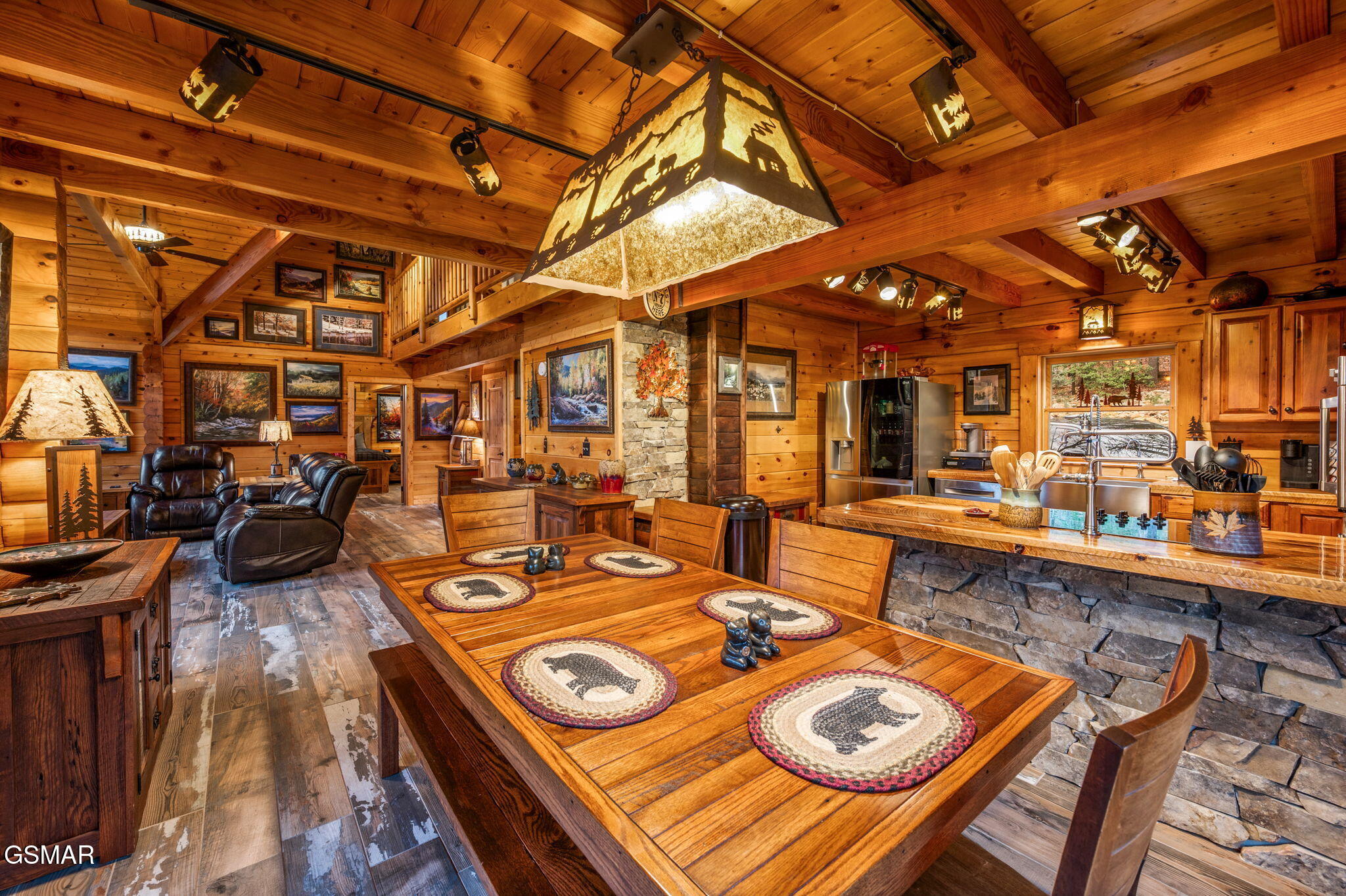 Walland, Tennessee, 37886, United States, 3 Bedrooms Bedrooms, ,4 BathroomsBathrooms,Residential,For Sale,2008541