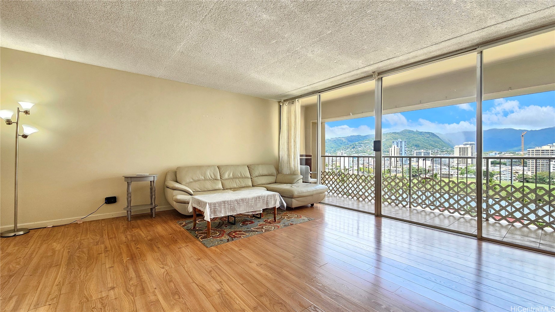 Honolulu, Hawaii, 96815, United States, 2 Bedrooms Bedrooms, ,2 BathroomsBathrooms,Residential,For Sale,1796212