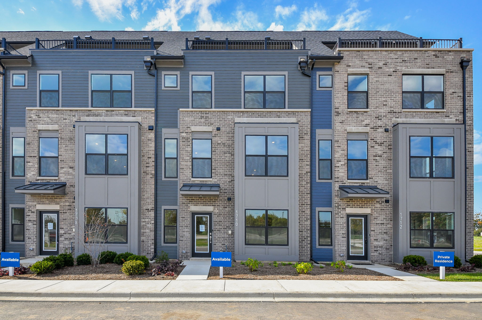  An Enclave of Only 65 New Construction Homes in the Heart of Naperville - 物件實景