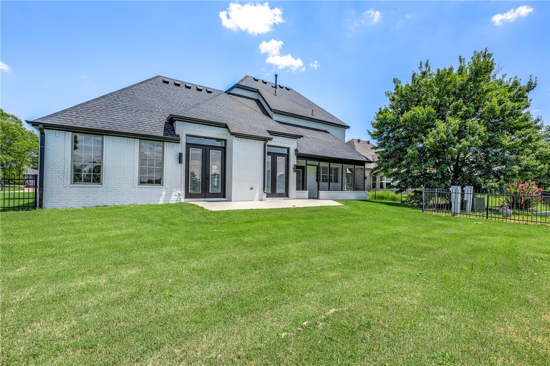 Fayetteville, Arkansas, 72701, United States, 4 Bedrooms Bedrooms, ,3 BathroomsBathrooms,Residential,For Sale,1907520