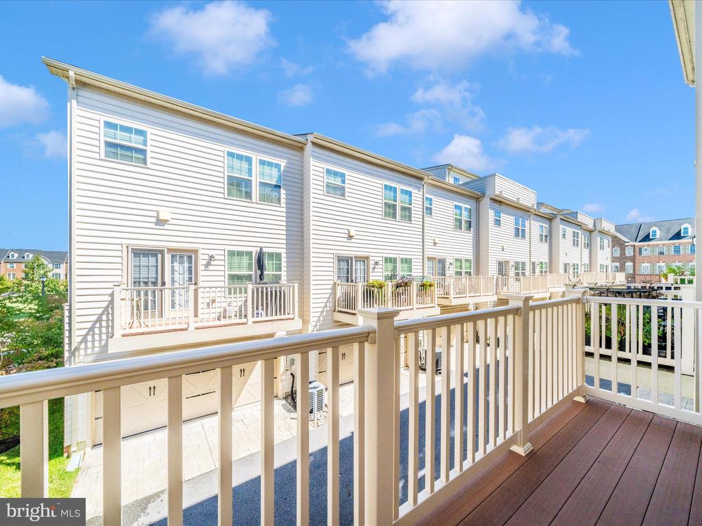 Greenbelt, Maryland, 20770, United States, 3 Bedrooms Bedrooms, ,4 BathroomsBathrooms,Residential,For Sale,1981928