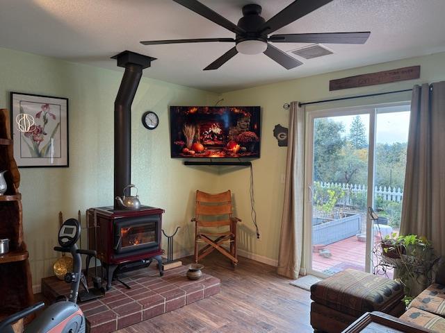 Oakhurst, California, 93644, United States, 4 Bedrooms Bedrooms, ,3 BathroomsBathrooms,Residential,For Sale,1992773