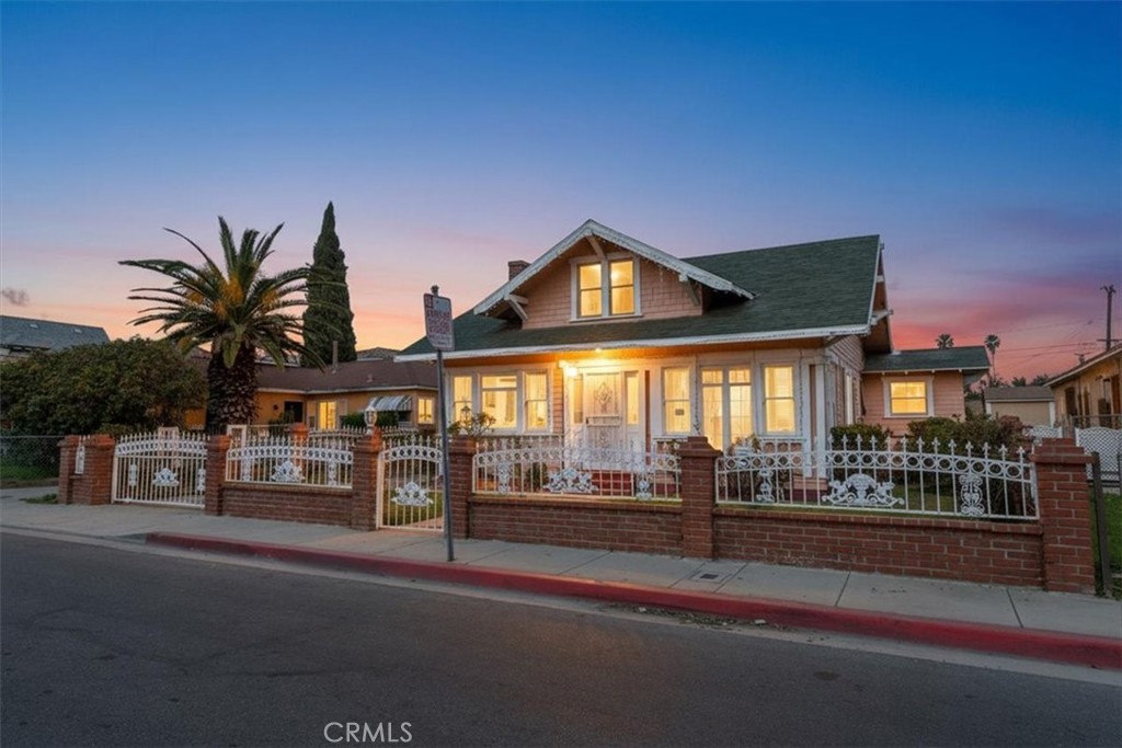 Lynwood, California, 90262, United States, 4 Bedrooms Bedrooms, ,1 BathroomBathrooms,Residential,For Sale,2013779