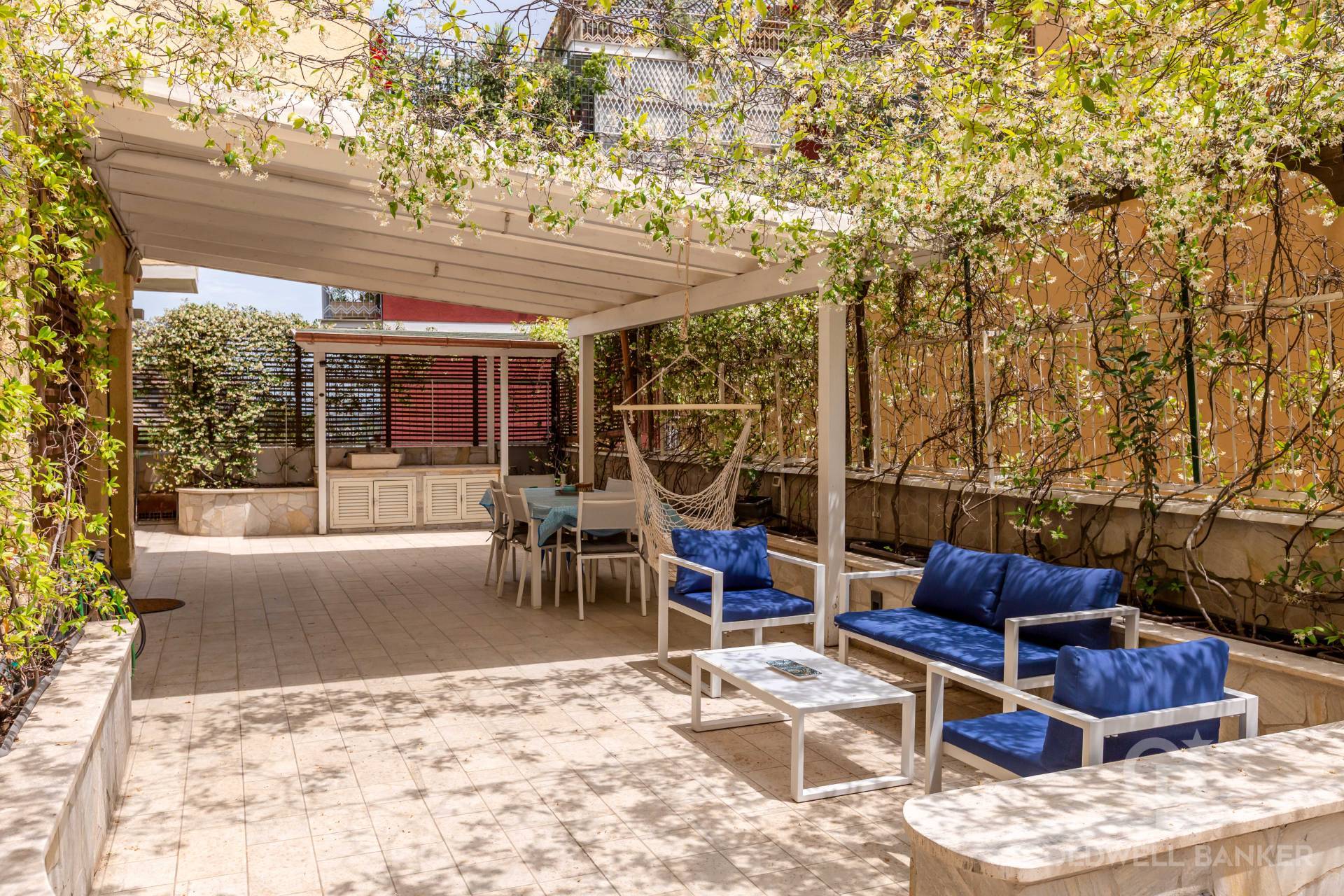 Roma, Roma, 00100, IT, 3 Bedrooms Bedrooms, ,3 BathroomsBathrooms,Residential,For Sale,1932847