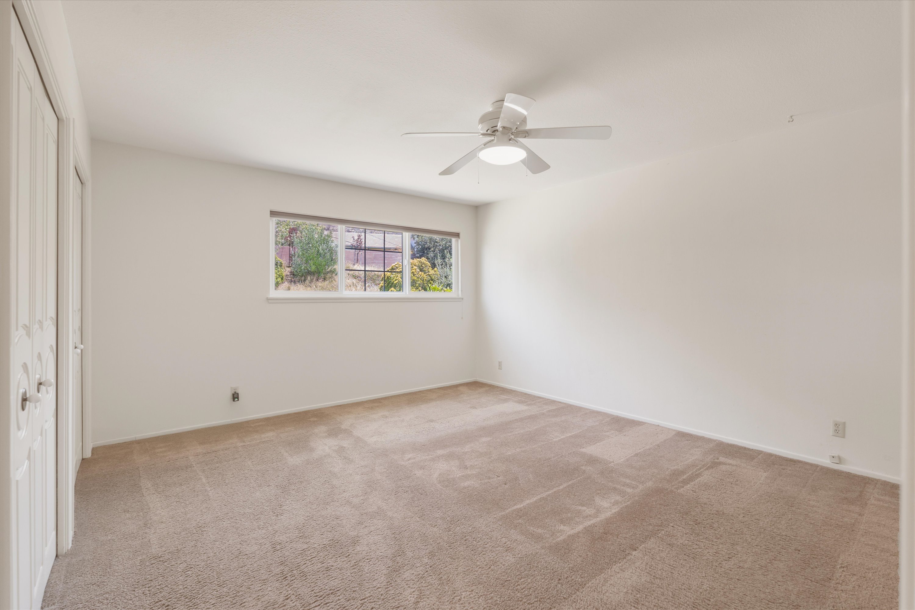 Thousand Oaks, California, 91360, United States, 5 Bedrooms Bedrooms, ,3 BathroomsBathrooms,Residential,For Sale,1895028