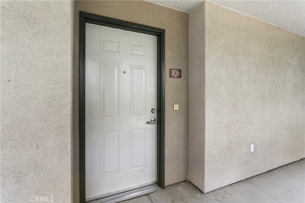 Irvine, California, 92612, United States, 1 Bedroom Bedrooms, ,1 BathroomBathrooms,Residential,For Sale,1883218