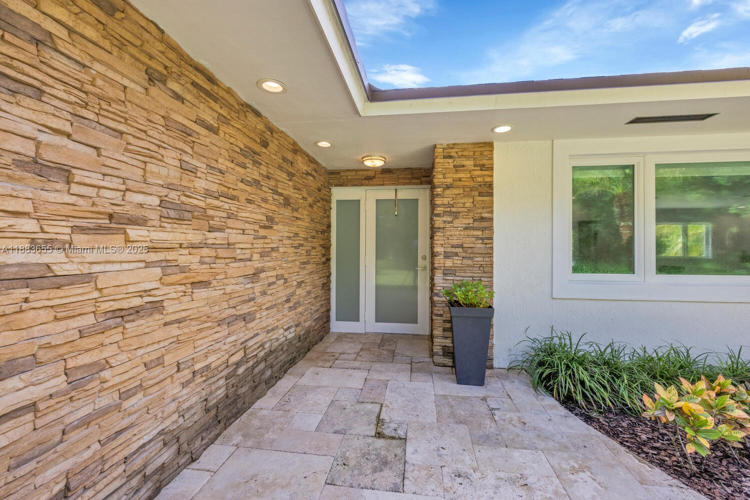 Miami, Florida, 33173, United States, 4 Bedrooms Bedrooms, ,2 BathroomsBathrooms,Residential,For Sale,1986231