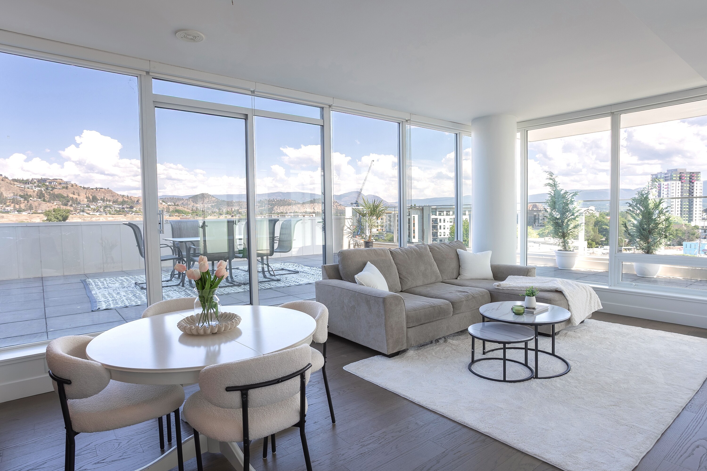  Indoor/Outdoor Living - 物件實景
