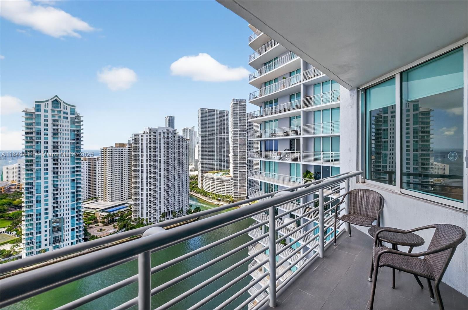 Miami, Florida, 33131, United States, 2 Bedrooms Bedrooms, ,2 BathroomsBathrooms,Residential,For Sale,1906062