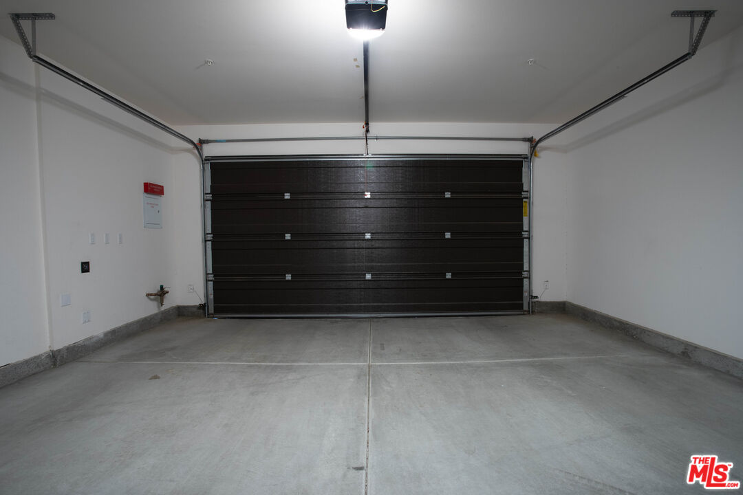 Indio, California, 92201, United States, 2 Bedrooms Bedrooms, ,2 BathroomsBathrooms,Residential,For Sale,2001996