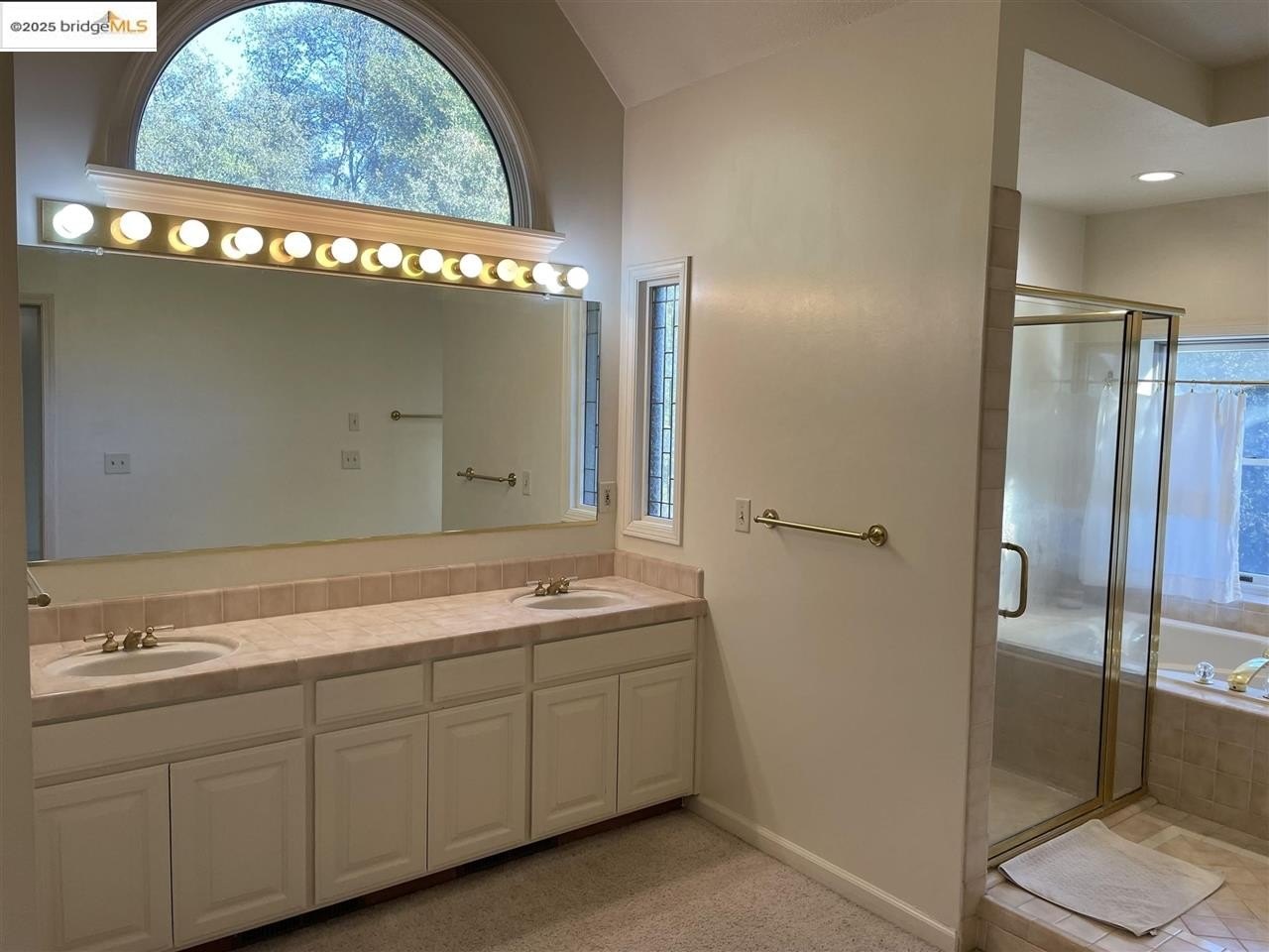 Sonora, California, 95370, United States, 4 Bedrooms Bedrooms, ,3 BathroomsBathrooms,Residential,For Sale,1976244