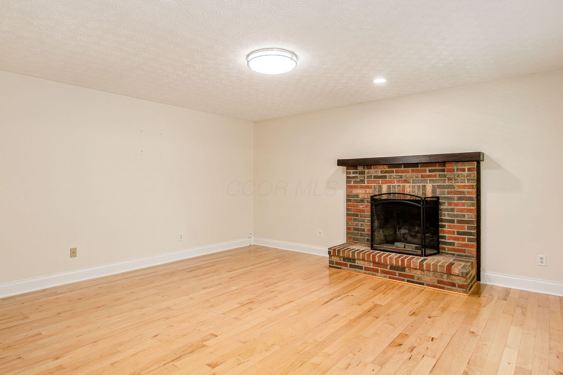 Columbus, Ohio, 43221, United States, 4 Bedrooms Bedrooms, ,4 BathroomsBathrooms,Residential,For Sale,1902021
