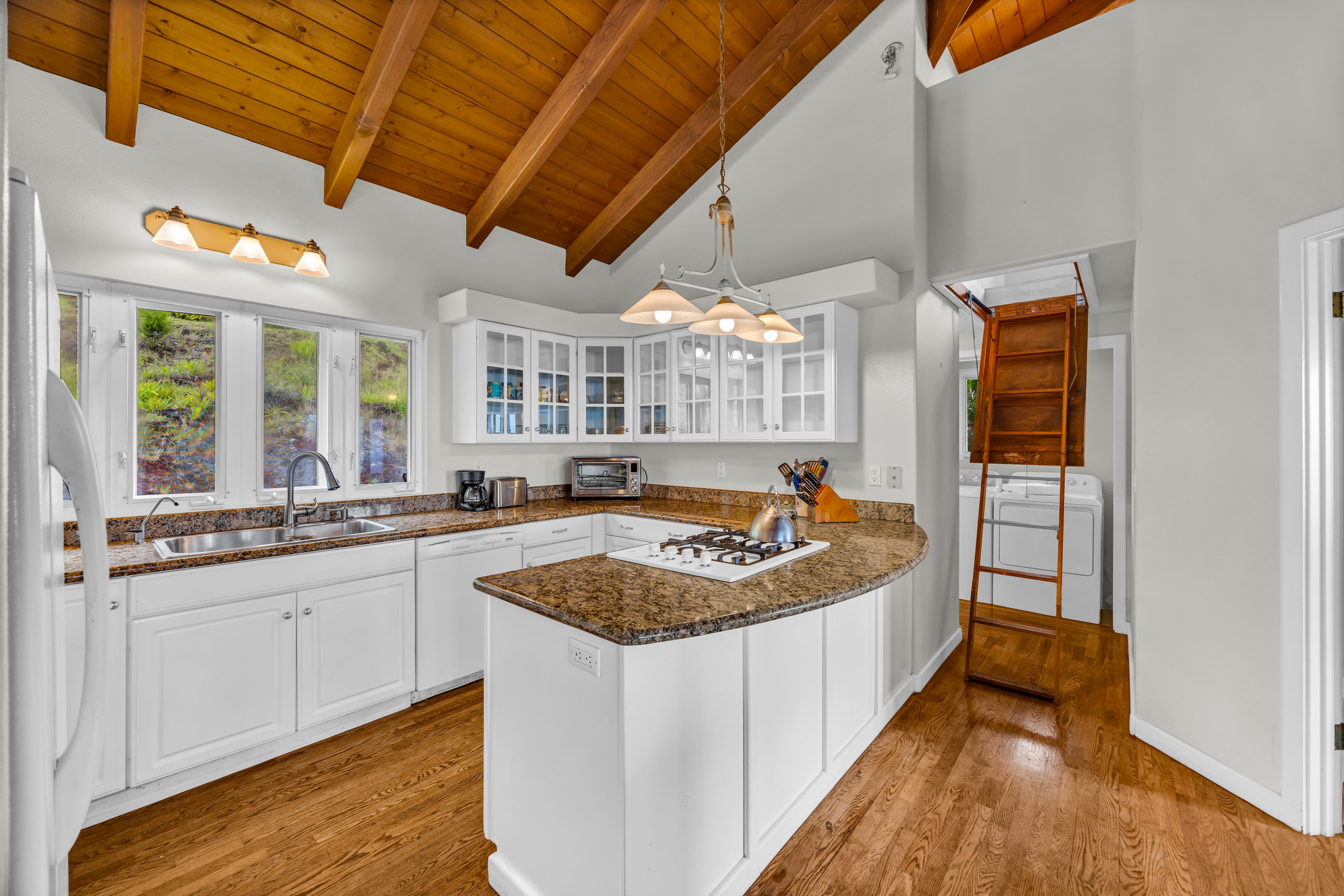  Breathtaking Multi-Island Views & Serence Upcountry Living on 2+ Acres - 物件實景