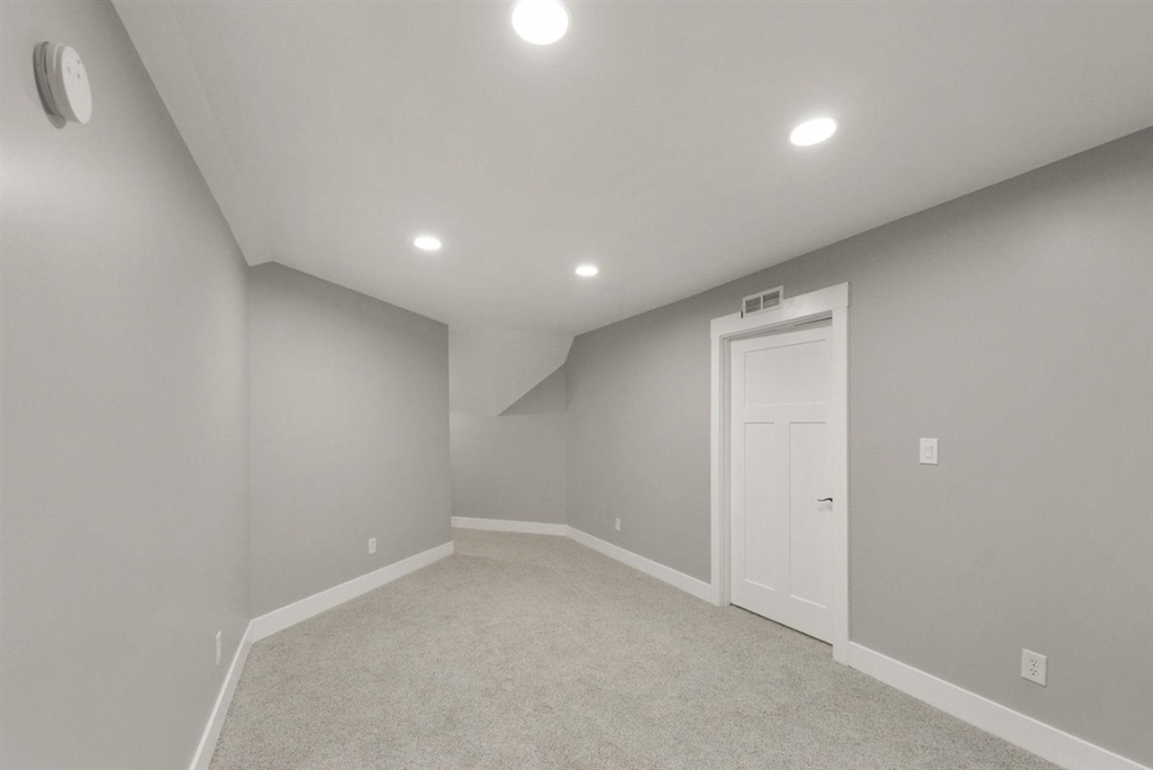 Smiths Grove, Kentucky, 42171, United States, 4 Bedrooms Bedrooms, ,3 BathroomsBathrooms,Residential,For Sale,1901805