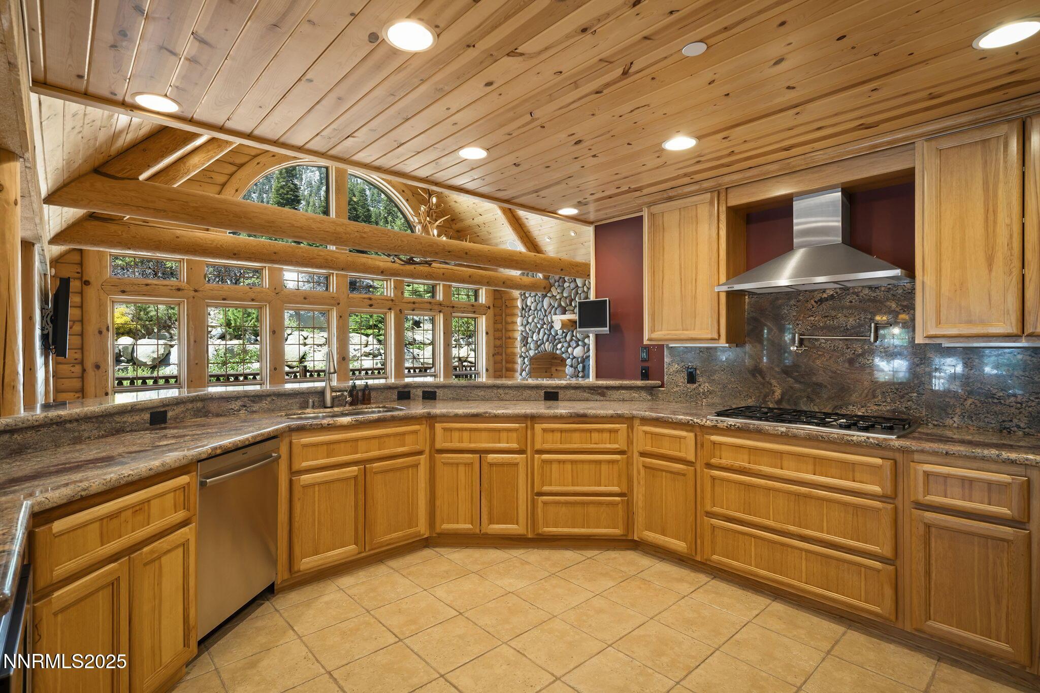 Gardnerville, Nevada, 89460, United States, 4 Bedrooms Bedrooms, ,6 BathroomsBathrooms,Residential,For Sale,1848388