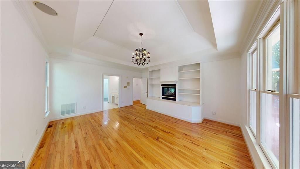 Newnan, Georgia, 30265, United States, 5 Bedrooms Bedrooms, ,5 BathroomsBathrooms,Residential,For Sale,1934725