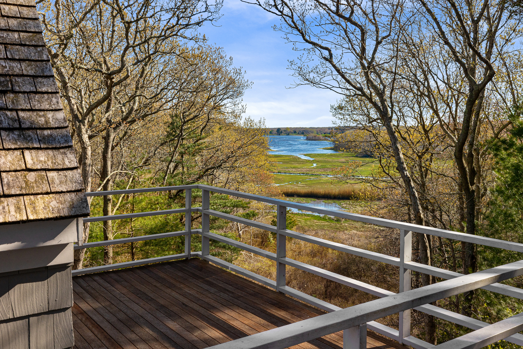  Treetop Modernism with Slocum River Views - 物件實景