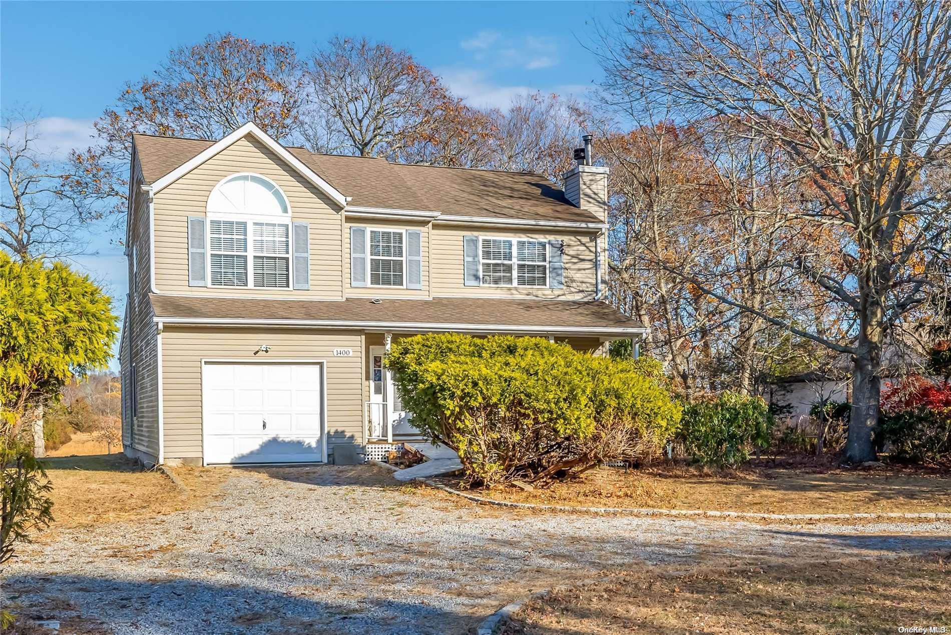 Laurel, New York, 11948, United States, 4 Bedrooms Bedrooms, ,3 BathroomsBathrooms,Residential,For Sale,1930238
