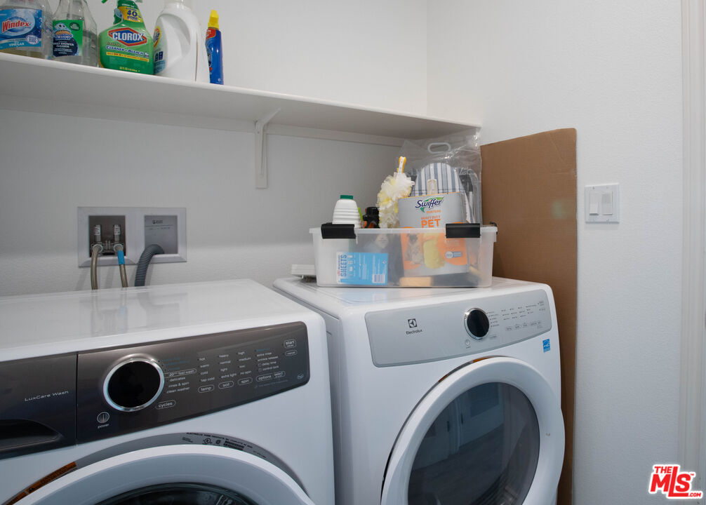 Indio, California, 92201, United States, 2 Bedrooms Bedrooms, ,2 BathroomsBathrooms,Residential,For Sale,2001996