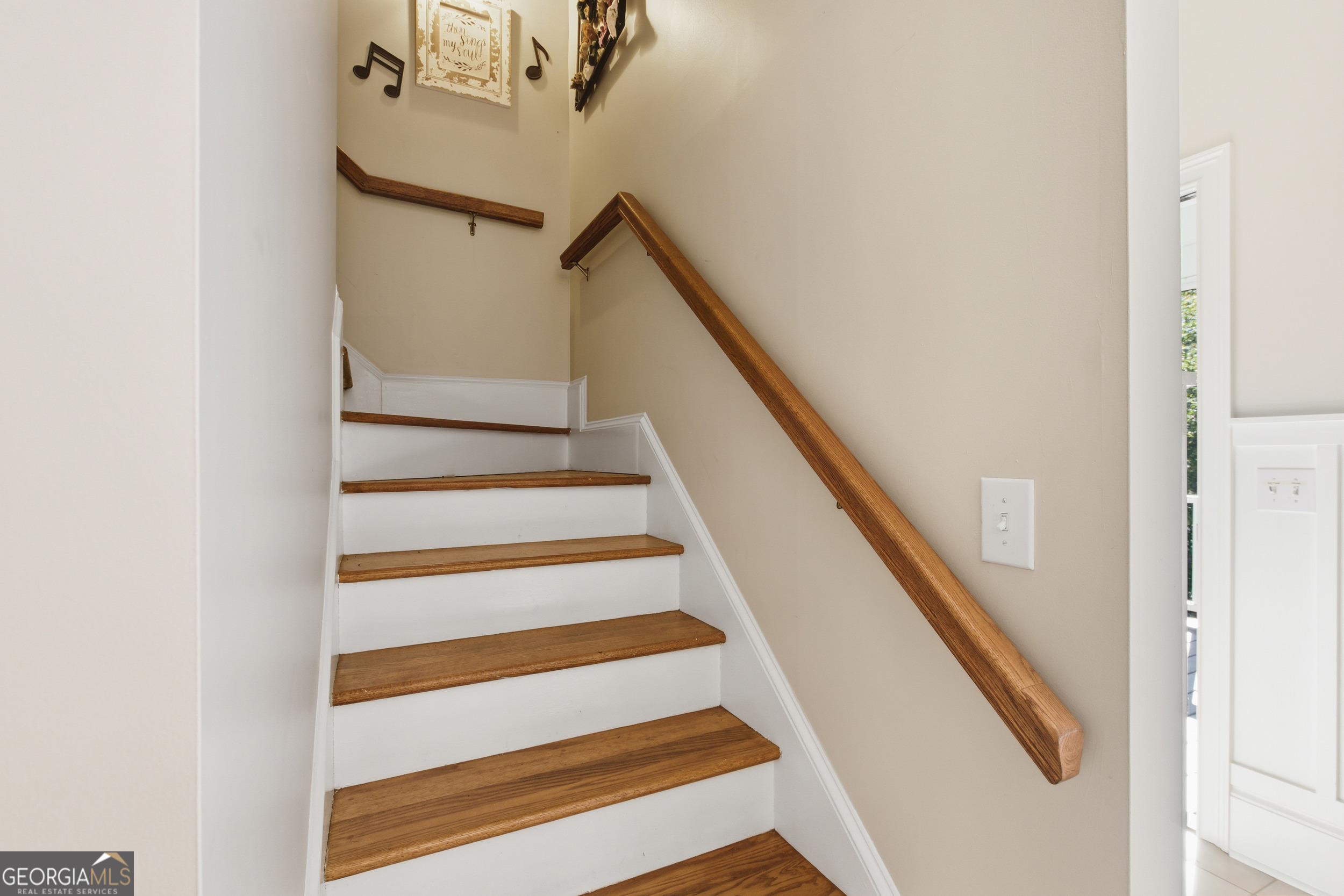 Clarkesville, Georgia, 30523, United States, 4 Bedrooms Bedrooms, ,4 BathroomsBathrooms,Residential,For Sale,1975876